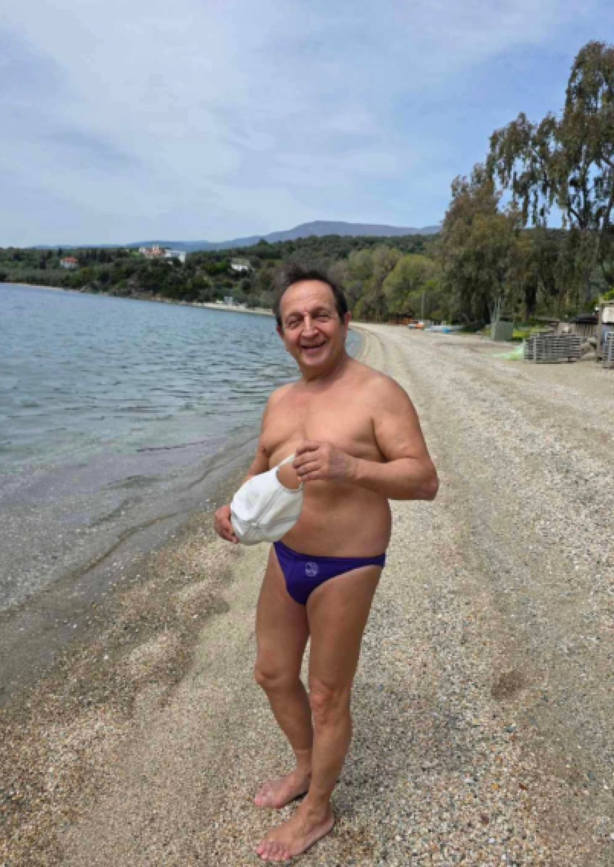 Ο Σπύρος Μπιμπίλας με μαγιό