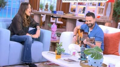 Ο Ηλίας Βρεττός και η Ναταλία Γερμανού τραγουδούν μαζί