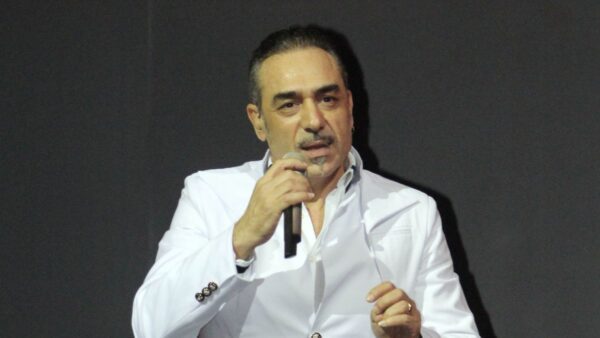 Νότης Σφακιανάκης