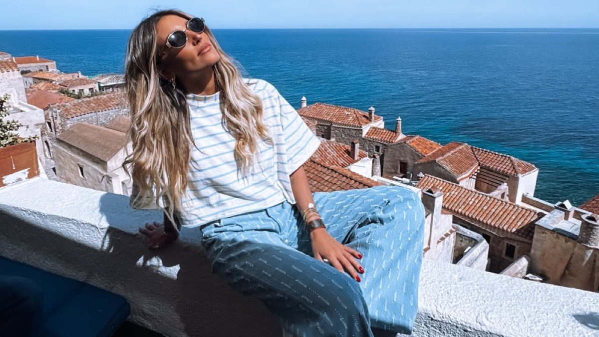 H Αθηνά Οικονομάκου στη Μονεμβασιά