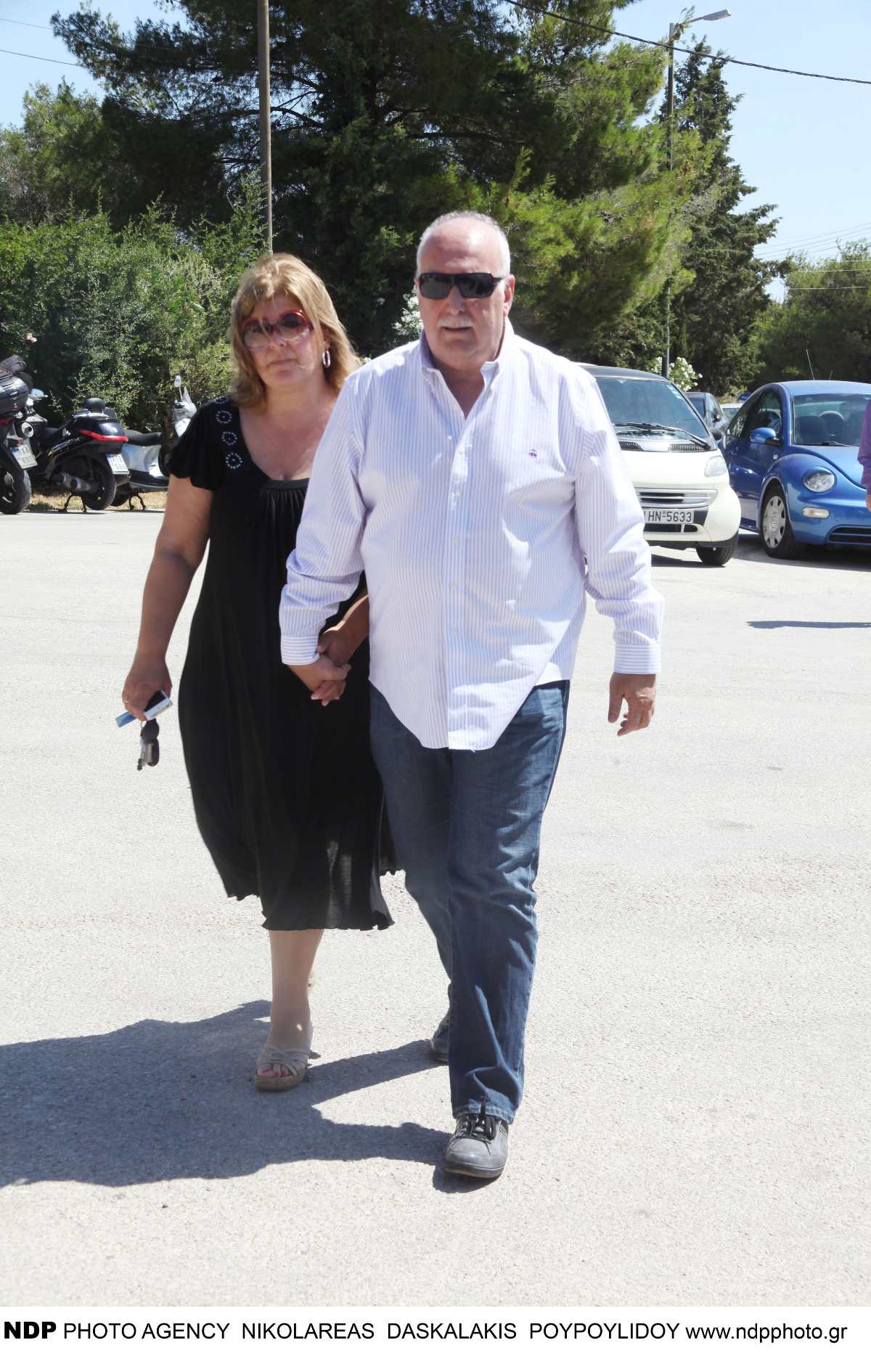 Παπαδάκης σύζυγος