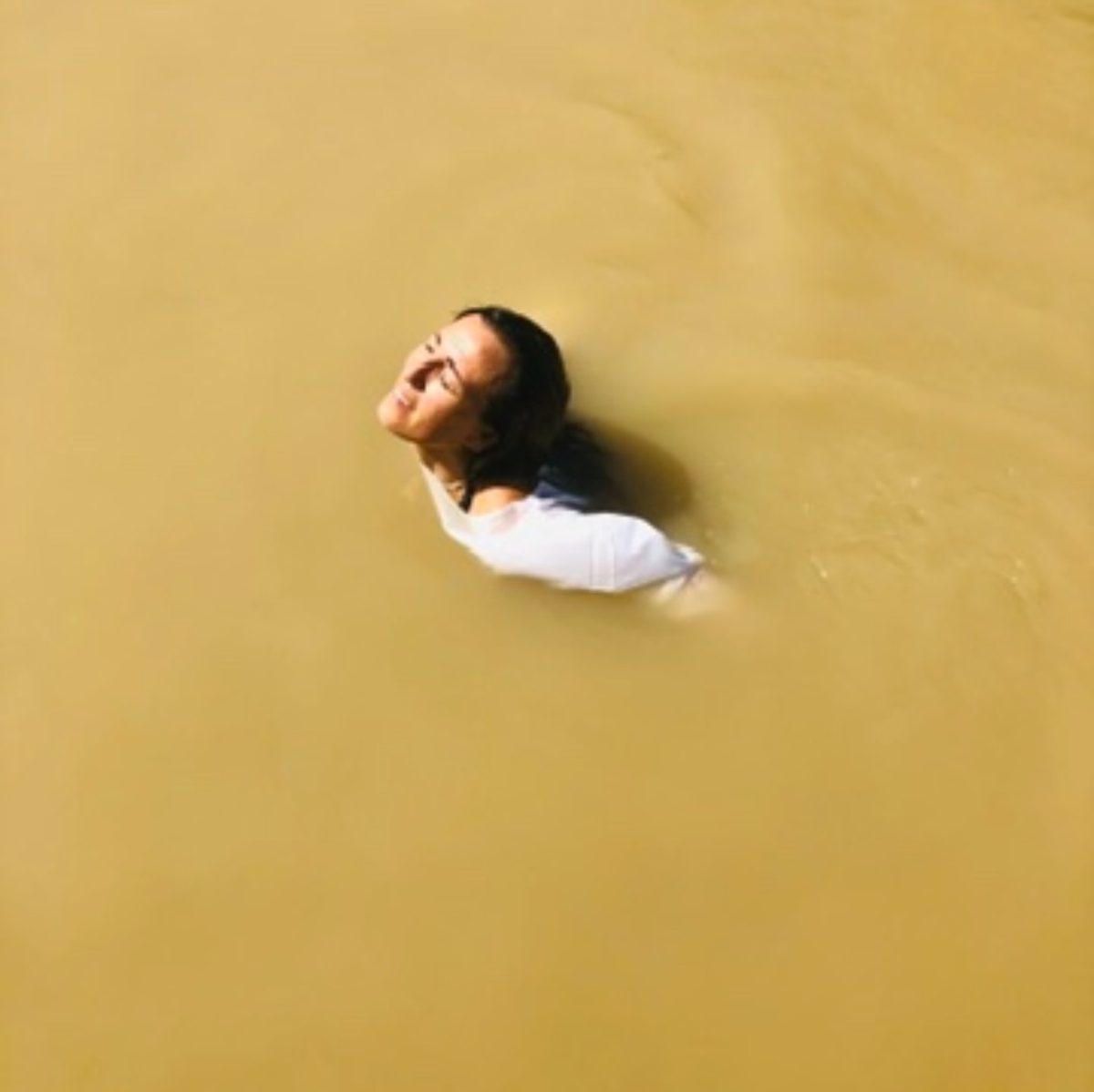 Η ανάρτηση της Πηγής Δεβετζή για τη βάφτισή της