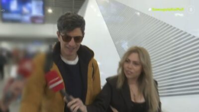 Ο Σάκης Ρουβάς στο αεροδρόμιο