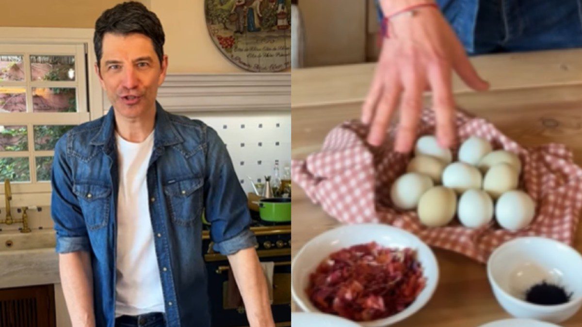 Ο Σάκης Ρουβάς βάφει αυγά στο Instagram