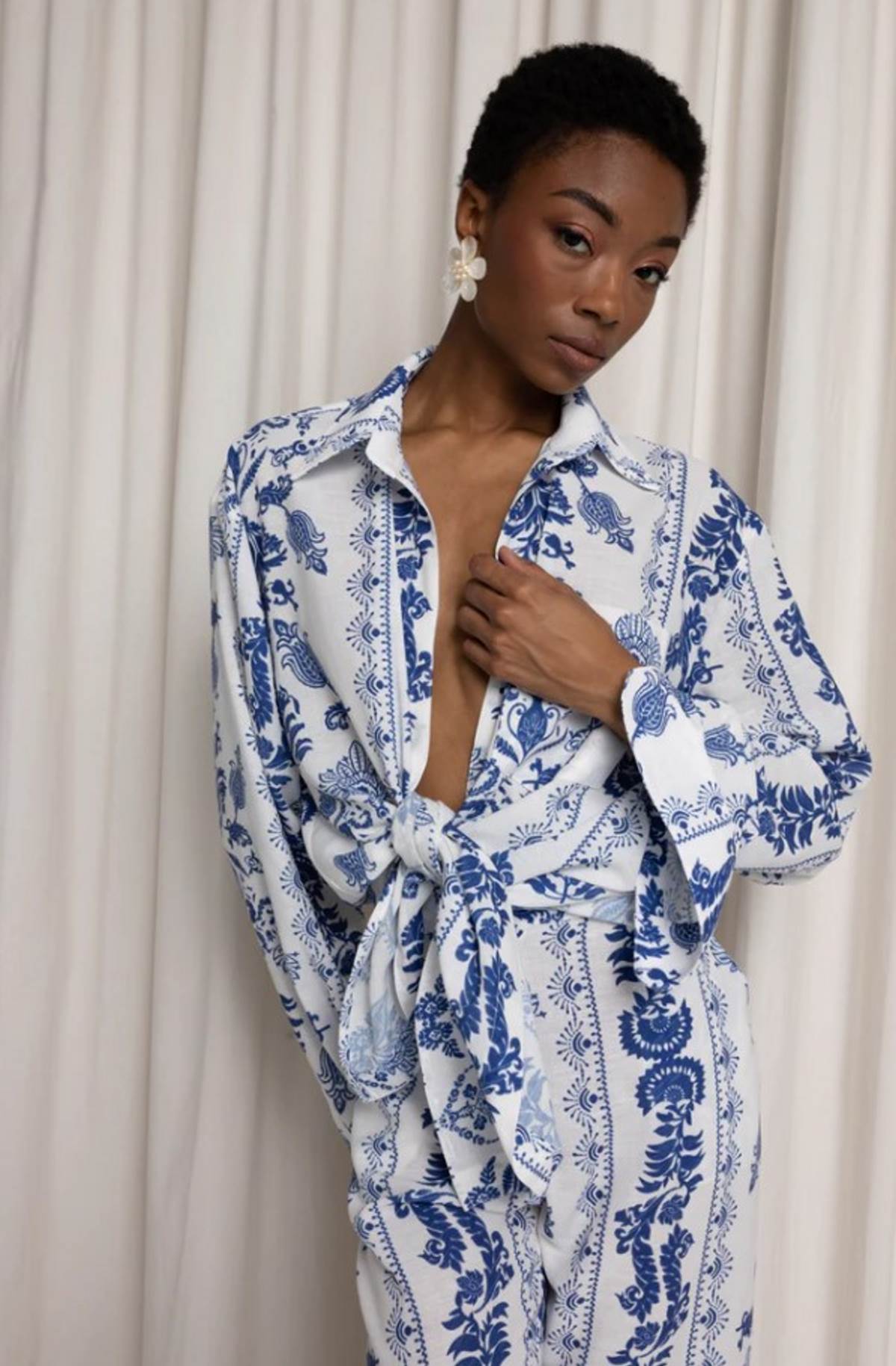 Εμπριμέ σύνολο γαλάζιο λευκό