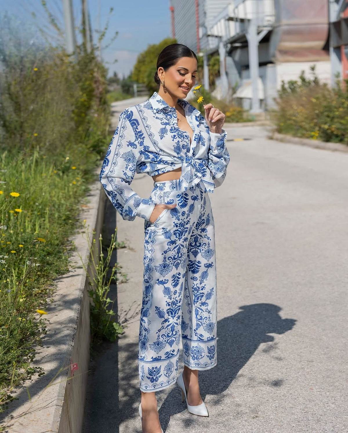 Η Σταματίνα Τσιμτσιλή έξω από το στούντιο