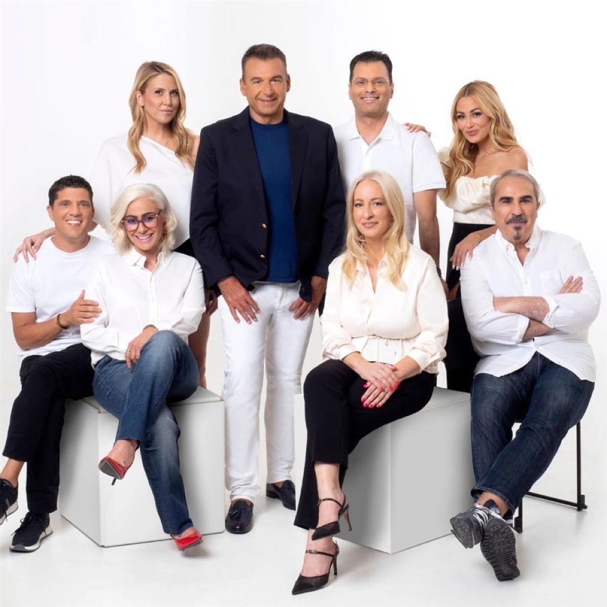 Ο Γιώργος Λιάγκας με την ομάδα του στο Πρωινό