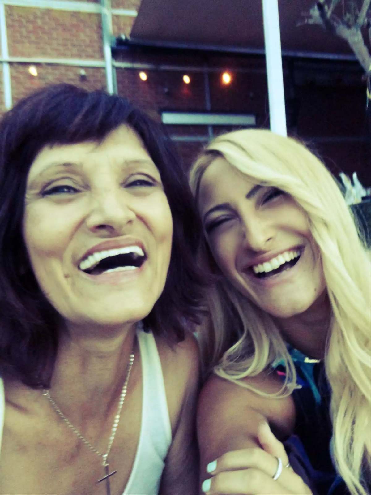 Η Ιωάννα Τούνη με τη μαμά της