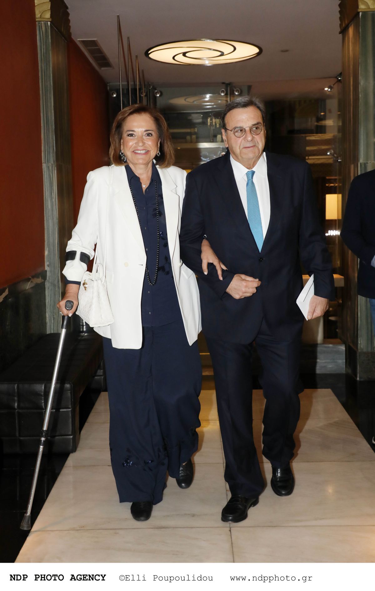 Ντόρα Μπακογιάννη, Ισίδωρος Κούβελος