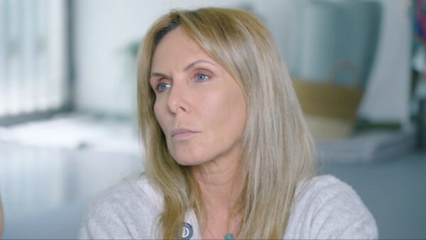 Εβελίνα Παπούλια