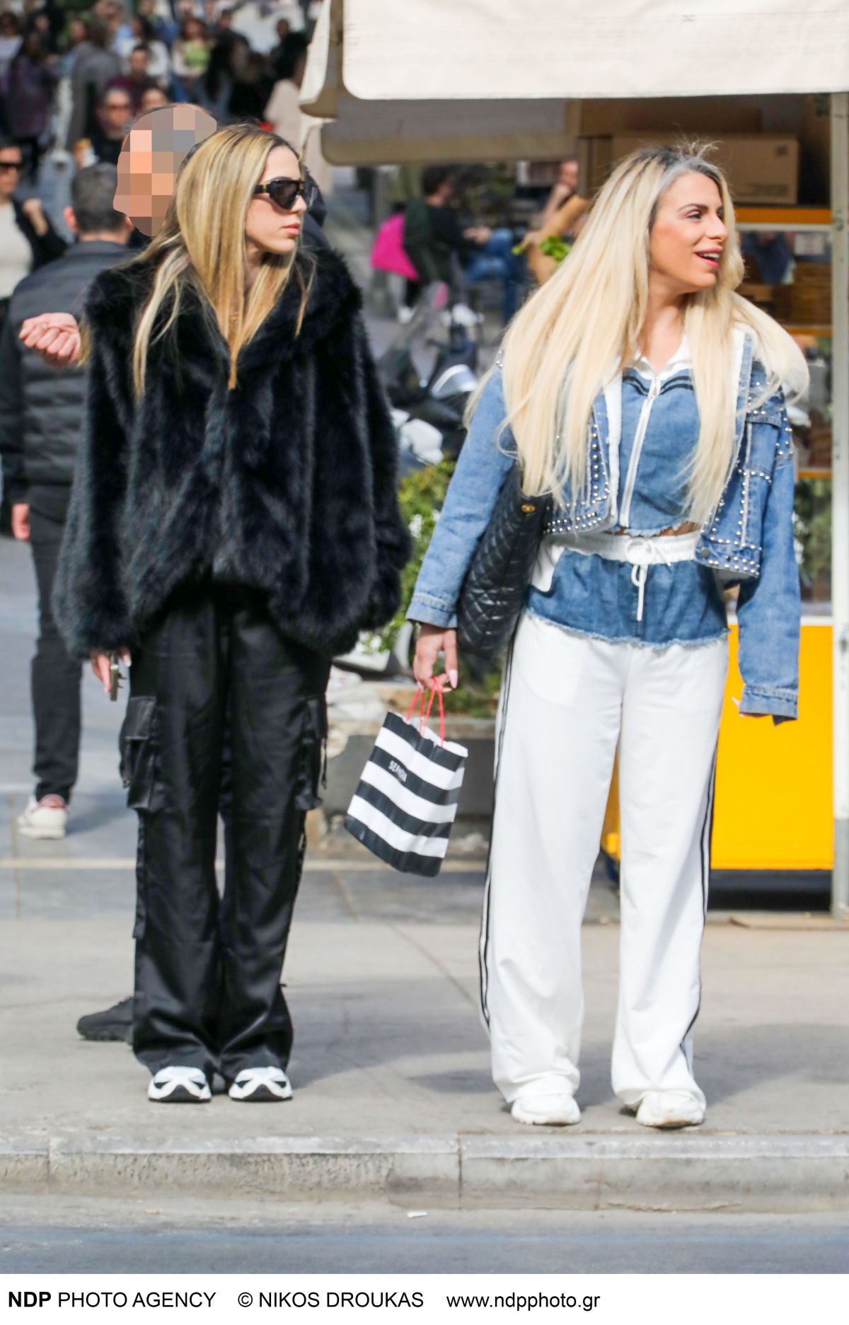 Φραντζέσκα Μελά, Ντανιέλα Αντωνίου