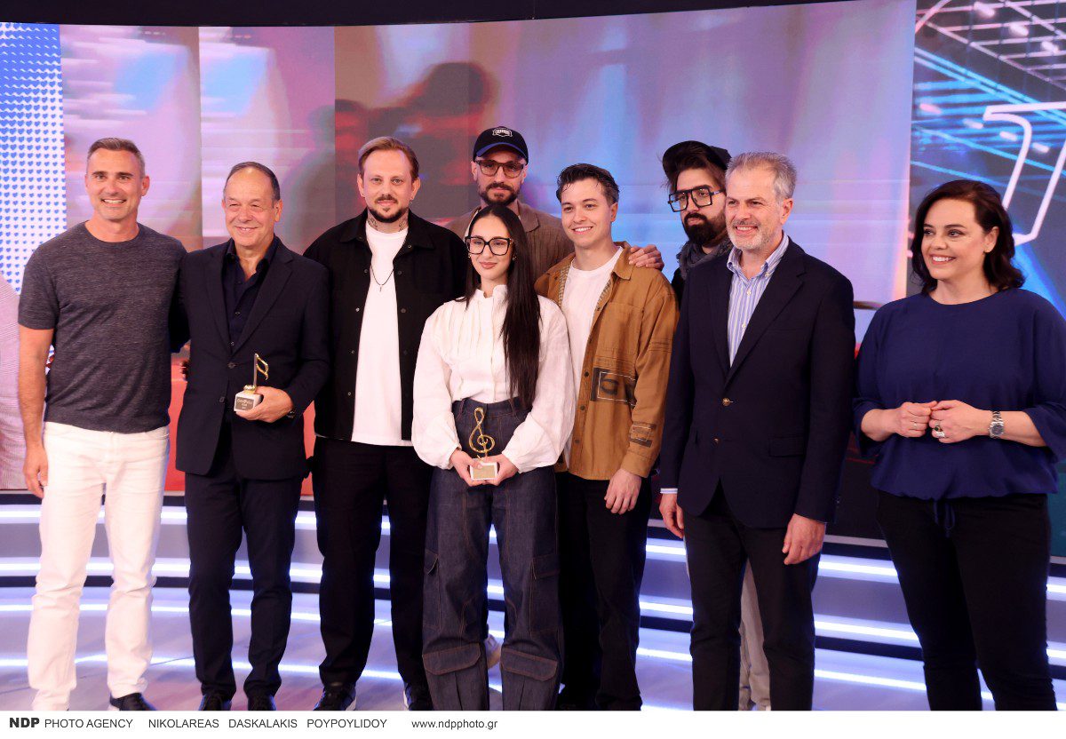 Γιώργος Καπουτζίδης, Φωκάς Ευαγγελινός, Arcade, Klavdia, Γιάννης Παπαδόπουλος, Μαρία Κοζάκου, Arcade