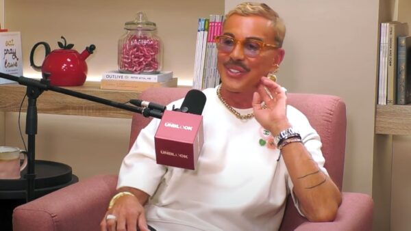 Λάκης Γαβαλάς