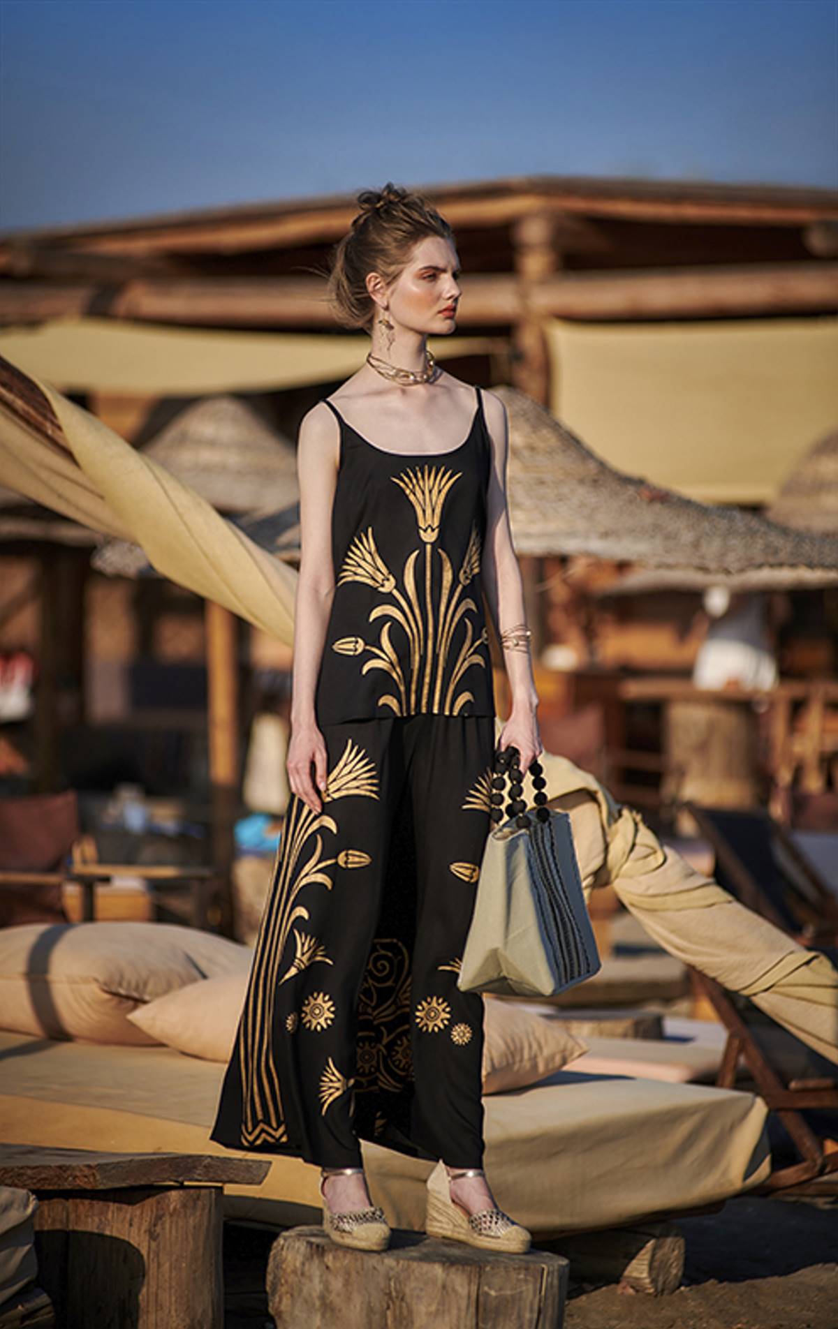 Looks Platinum Fashion