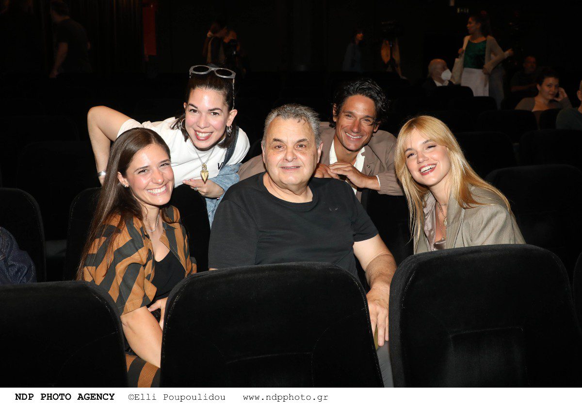 Πάνος Βλάχος, Νατάσα Εξηνταβελώνη με πατέρα