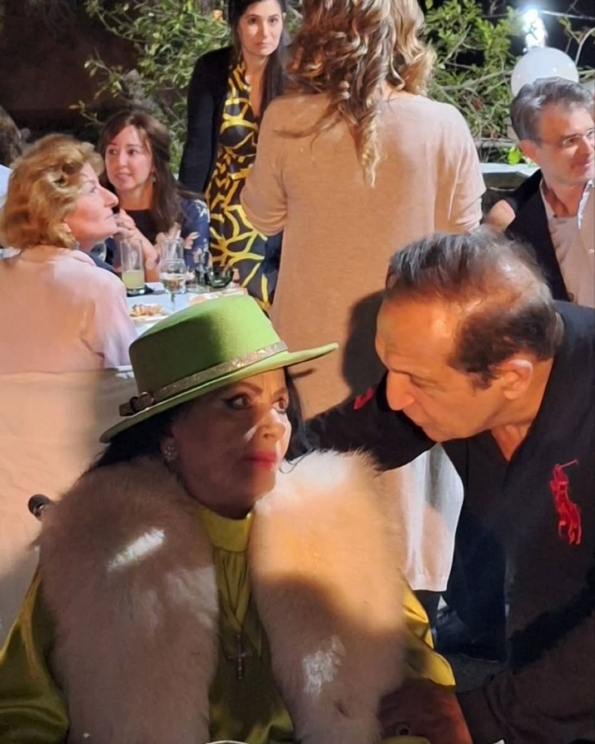 Ζωζώ Σαπουντζάκη καροτσάκι