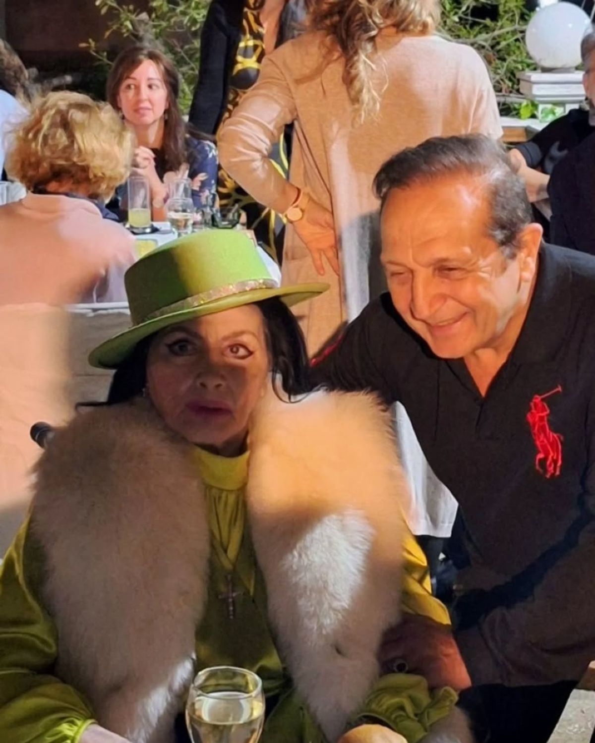 Ζωζώ Σαπουντζάκη καροτσάκι