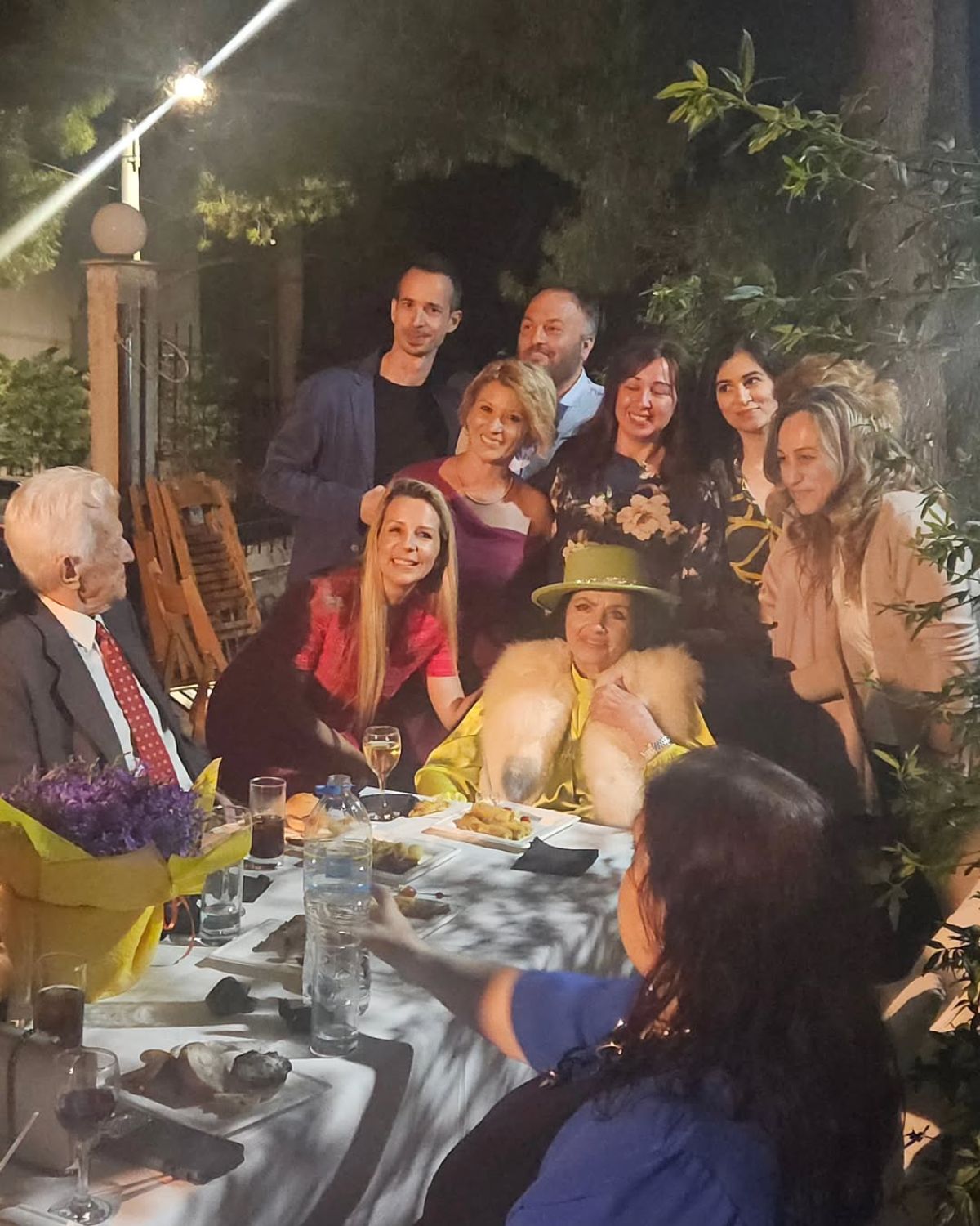 Ζωζώ Σαπουντζάκη καροτσάκι