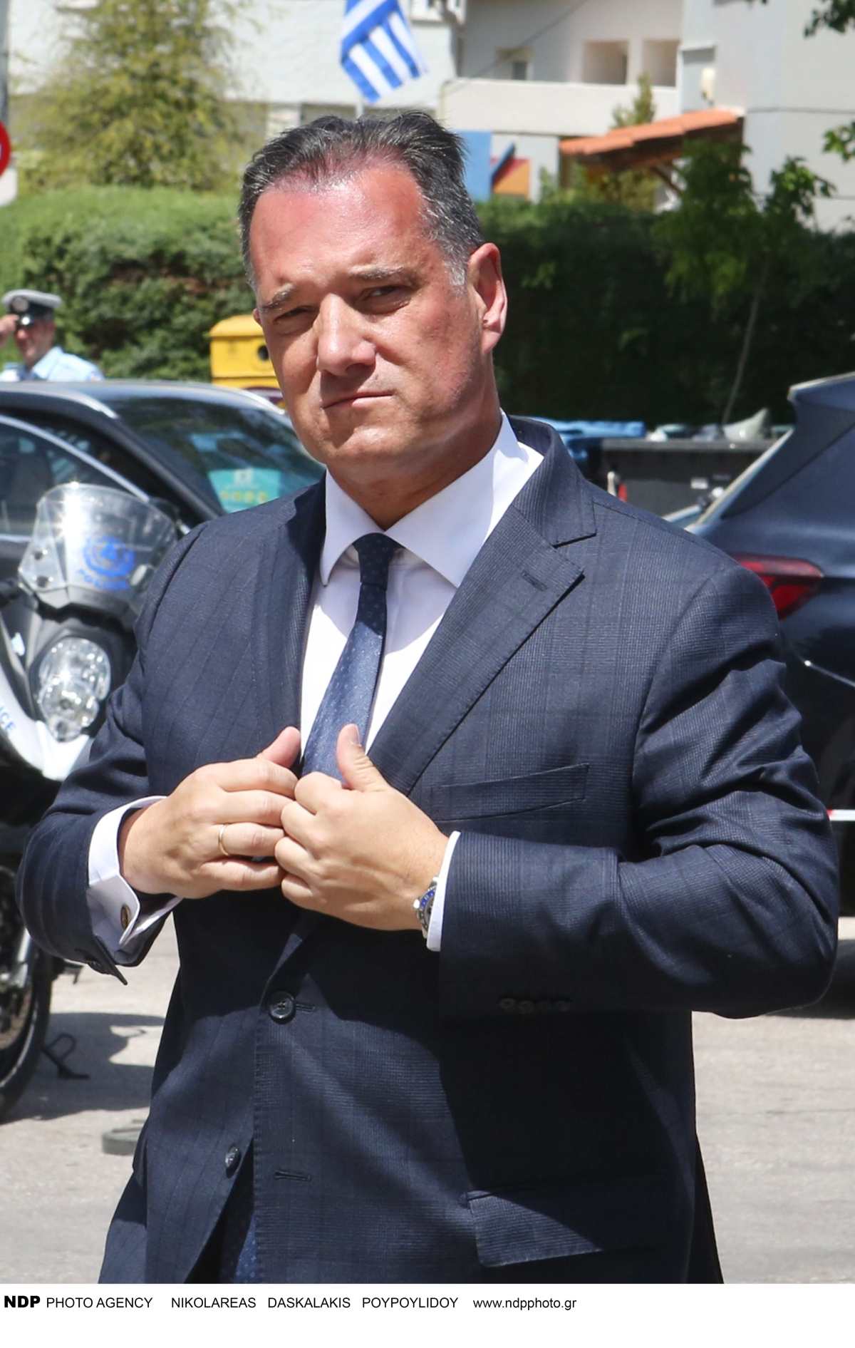 Ο Άδωνις Γεωργιάδης στην κηδεία του Πέτρου Μολυβιάτη