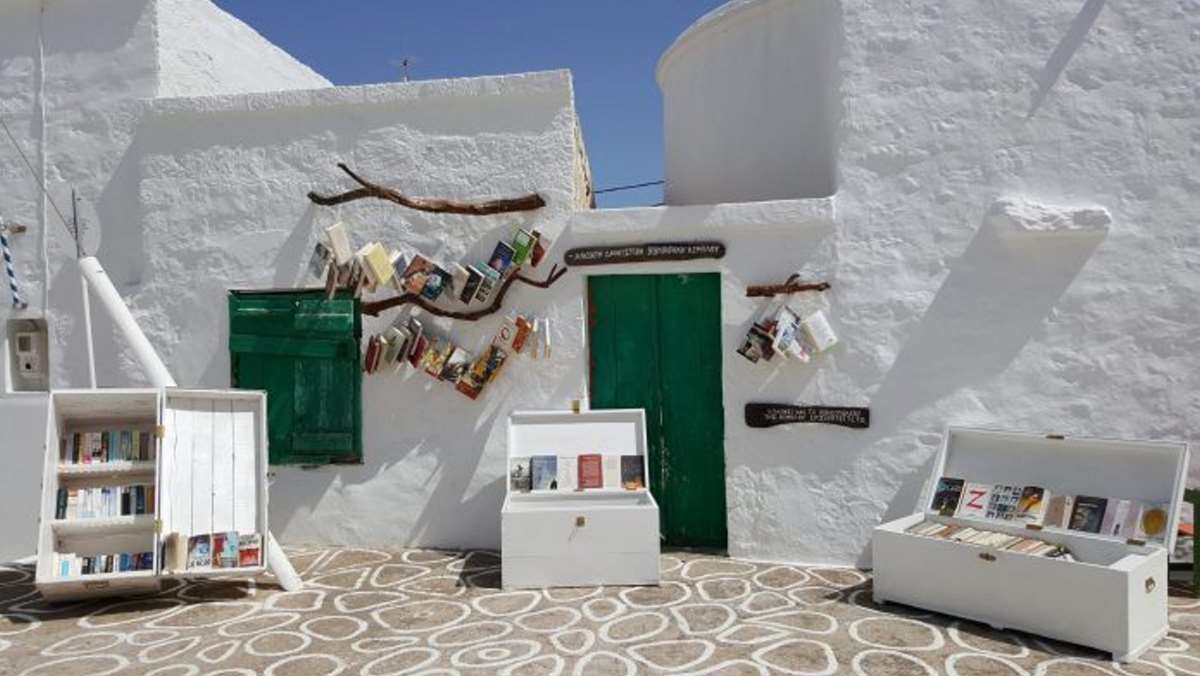 βιβλιοθήκη στην Κίμωλο