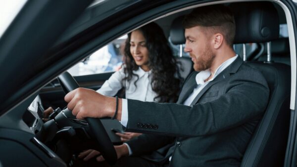 Ενοικίαση αυτοκινήτου με την Volta4u