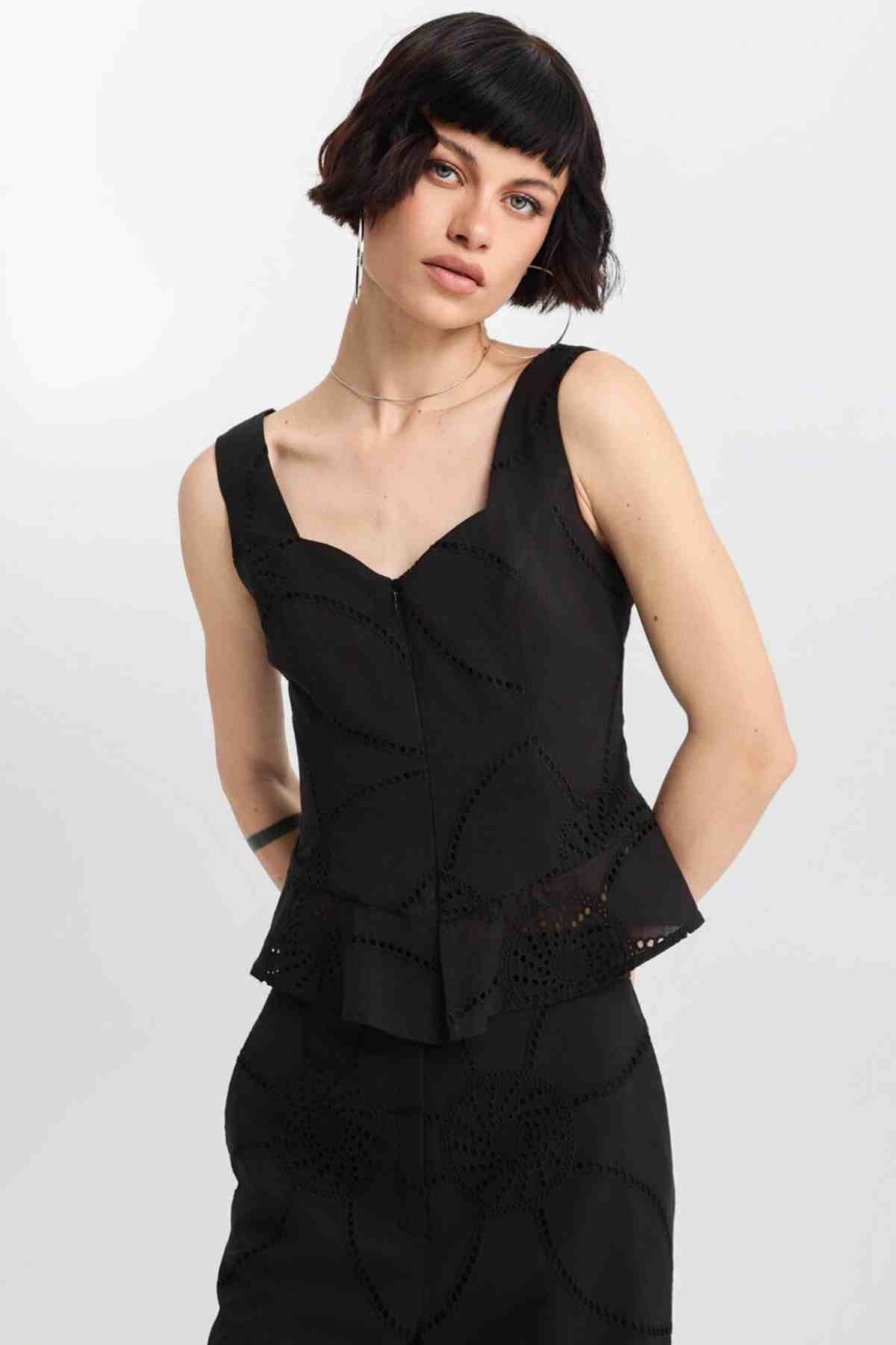 top μαύρο bill cost