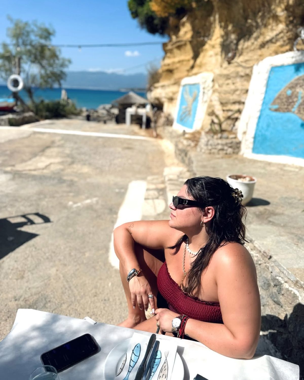 Η Δανάη Μπάρκα στο Instagram