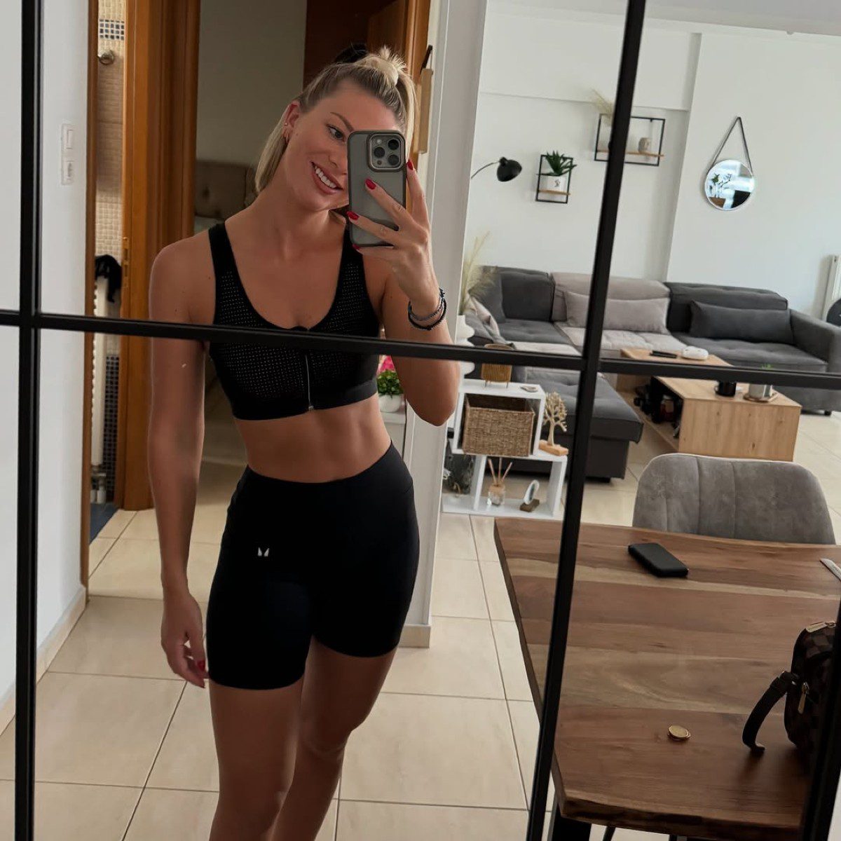 Η Ελένη Χαμπέρη τις πρώτες εβδομάδες της εγκυμοσύνης της