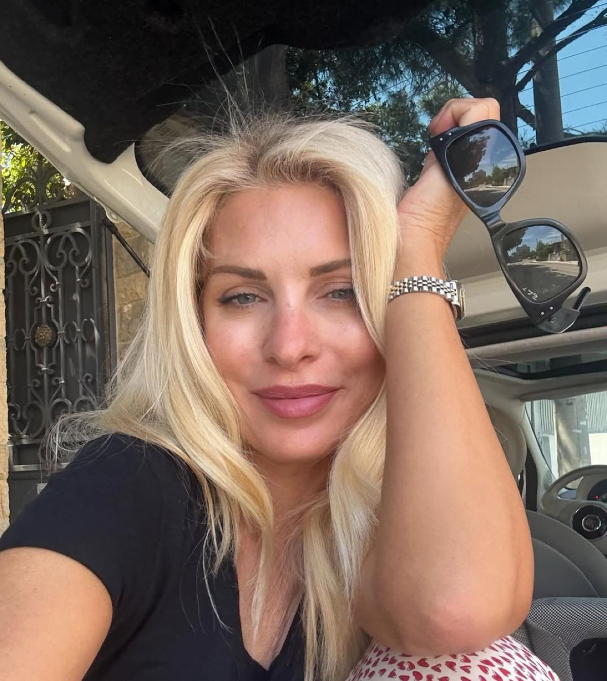 Η Ελένη Μενεγάκη στο Instagram