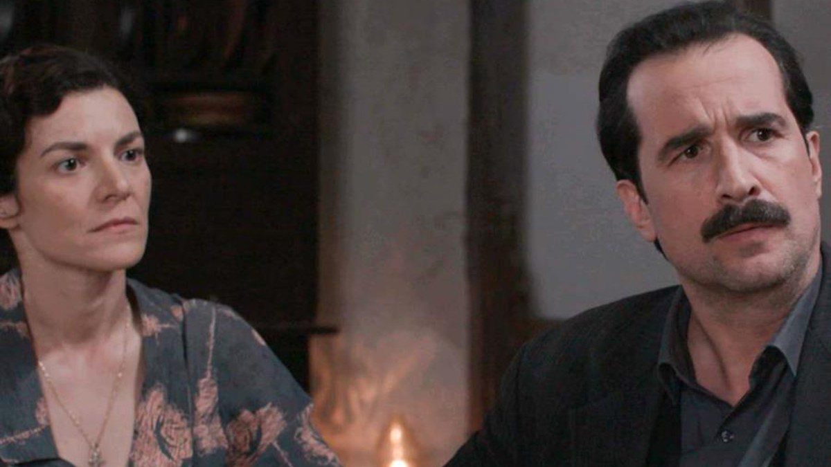 Grand Hotel Χαραλάμπης Θεώνη