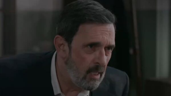 Ο Ιάκωβος στη σειρά Grand Hotel