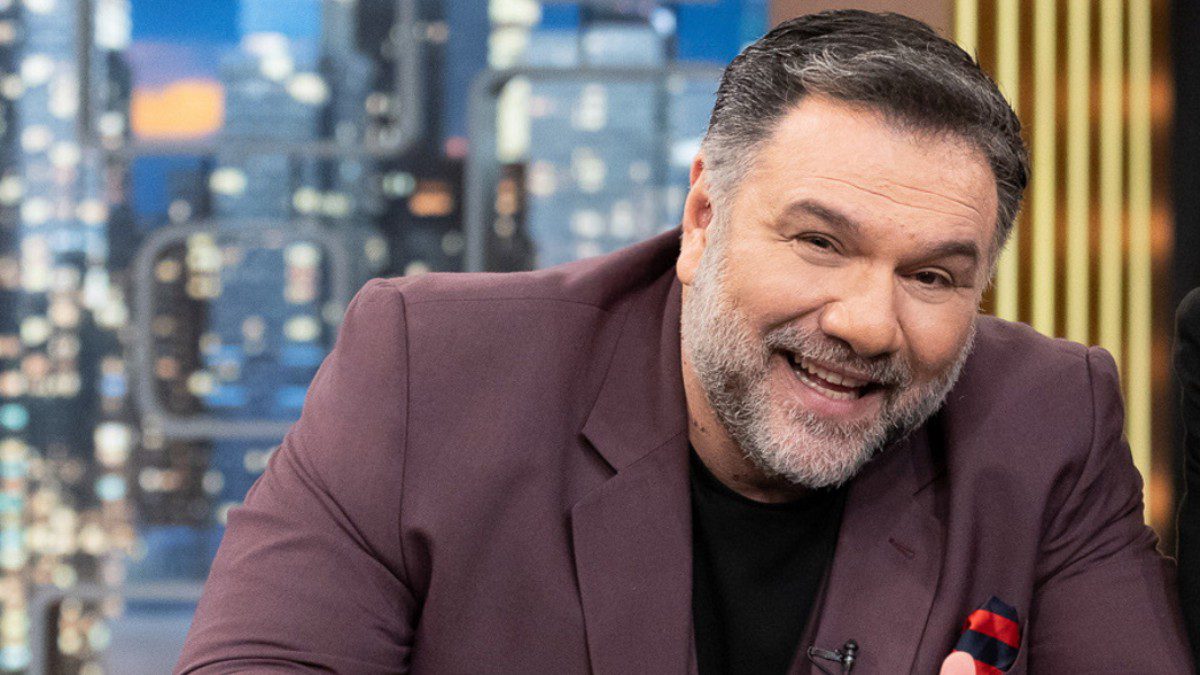 Ο Γρηγόρης Αρναούτογλου στο The 2night show