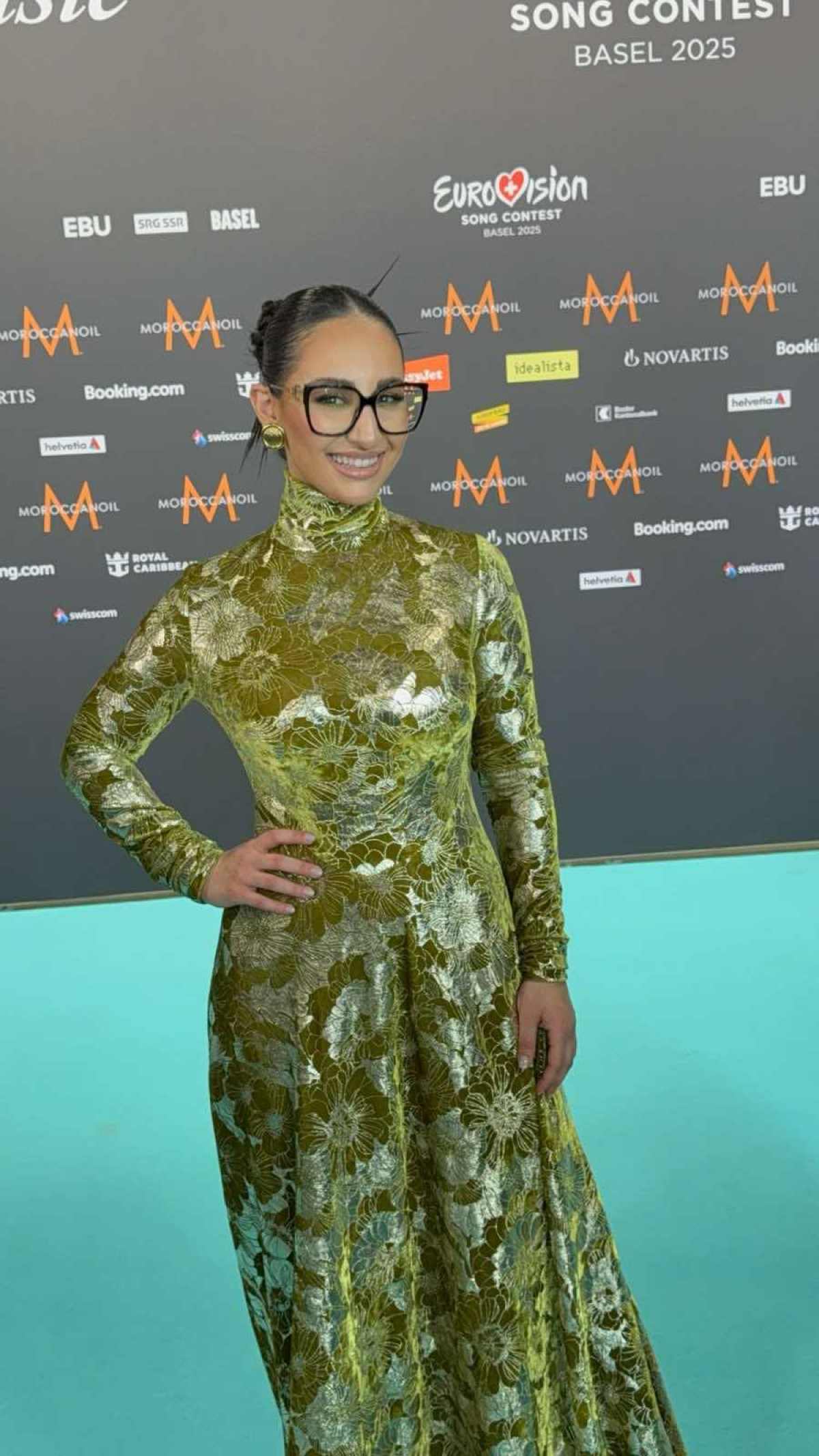 Eurovision - Klavdia: Η εντυπωσιακή εμφάνιση στο Τιρκουάζ Χαλί (φωτογραφίες)