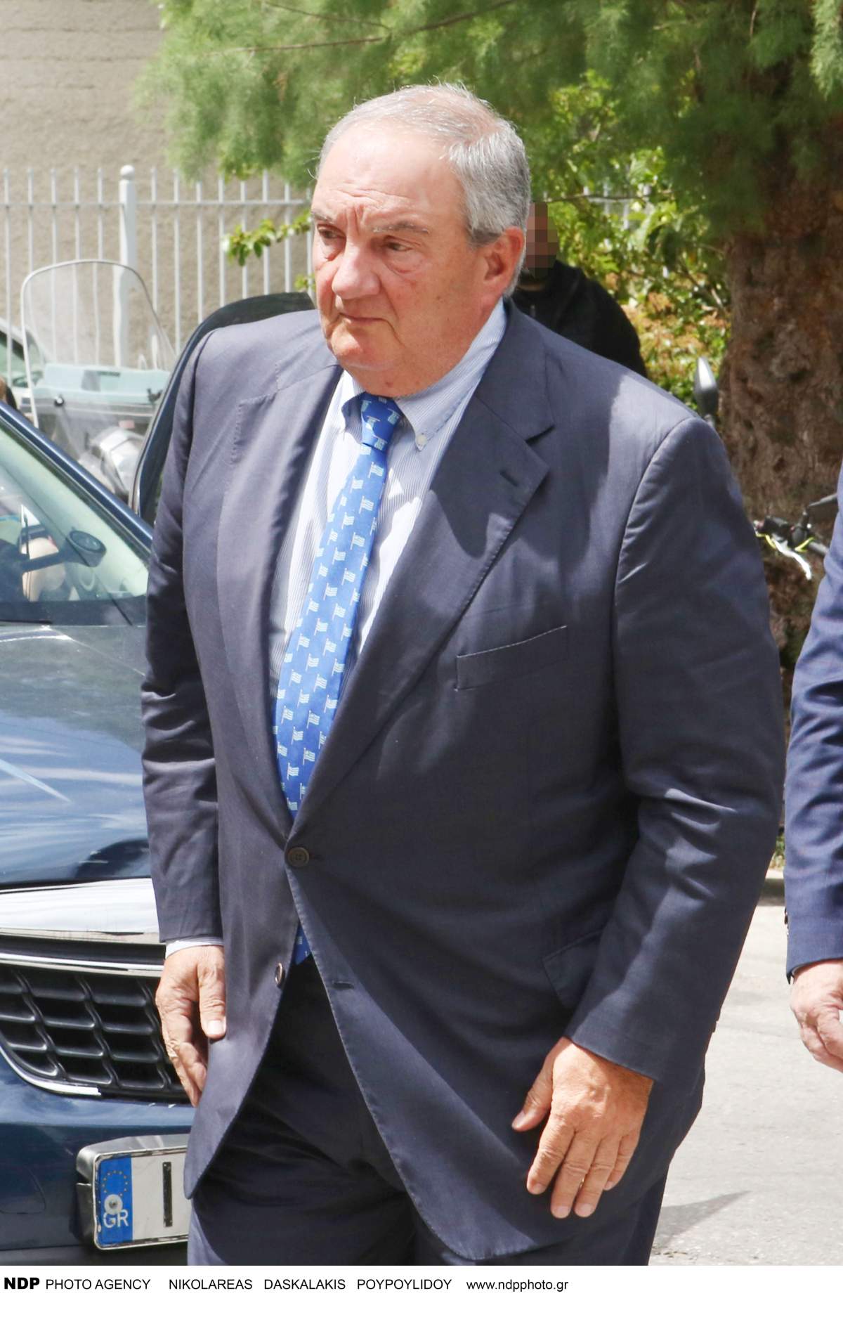 Ο Κώστας Καραμανλής στην κηδεία του Πέτρου Μολυβιάτη