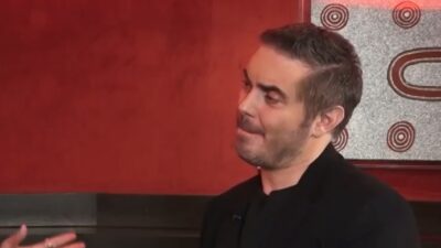 Ο Μιχάλης Χατζηγιάννης στην κάμερα των Weekenders