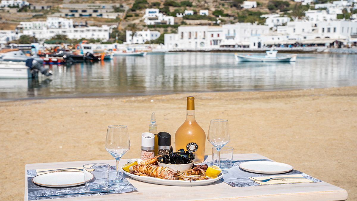 Το εστιατόριο Vegera πάνω στη θάλασσα