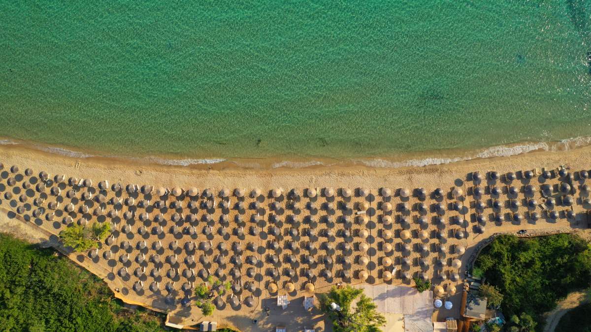 παραλία παλιούρι χαλκιδική