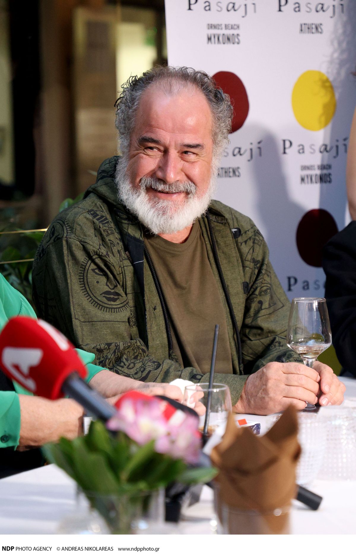 Ο Θοδωρής Κατσαφάδος σε έξοδό του