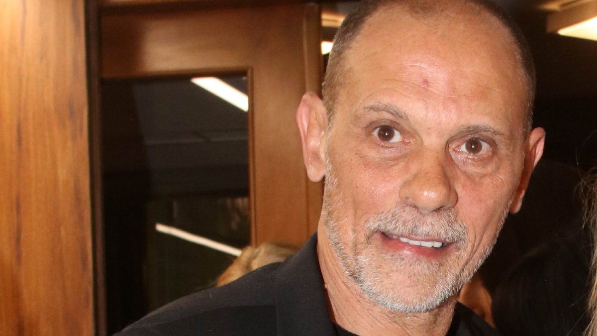 Ο Τζώνυ Θεοδωρίδης