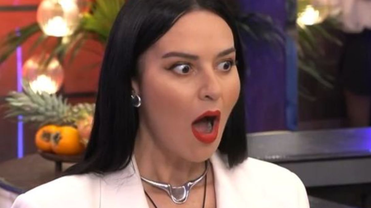 Η Ζενεβιέβ Μαζαρί στο First Dates