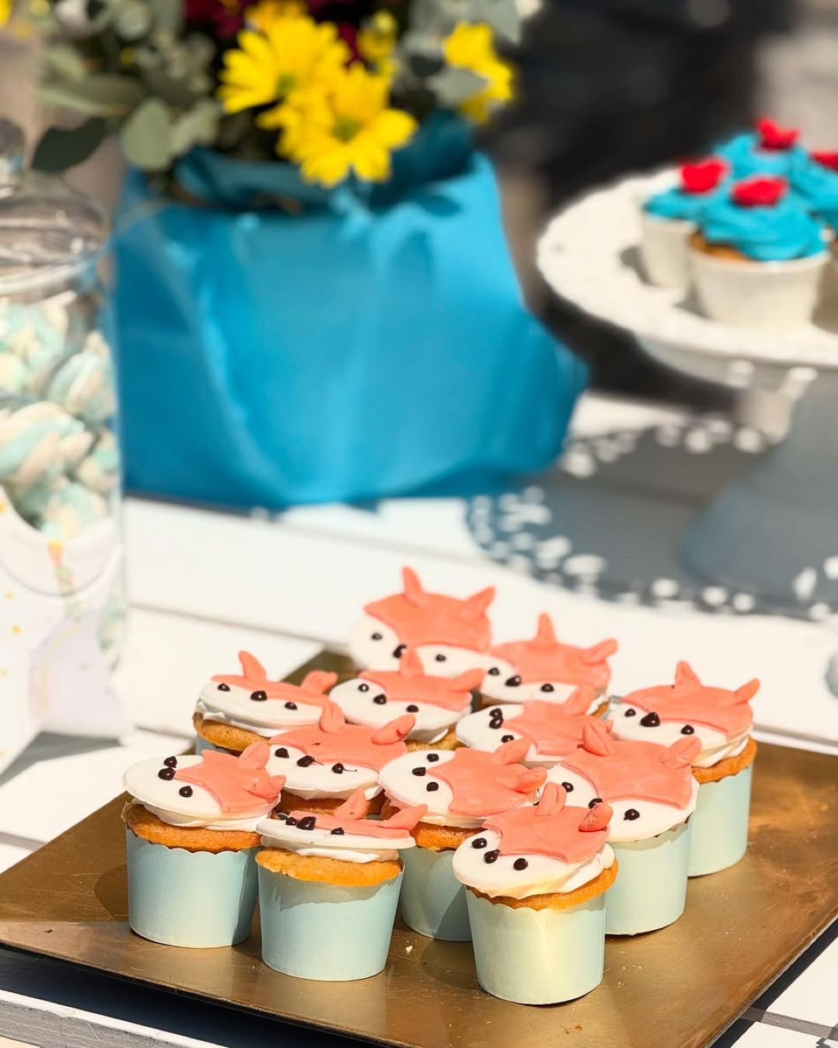 Η Ζέτα Μακρυπούλια στην βάπτιση του ανιψιού της