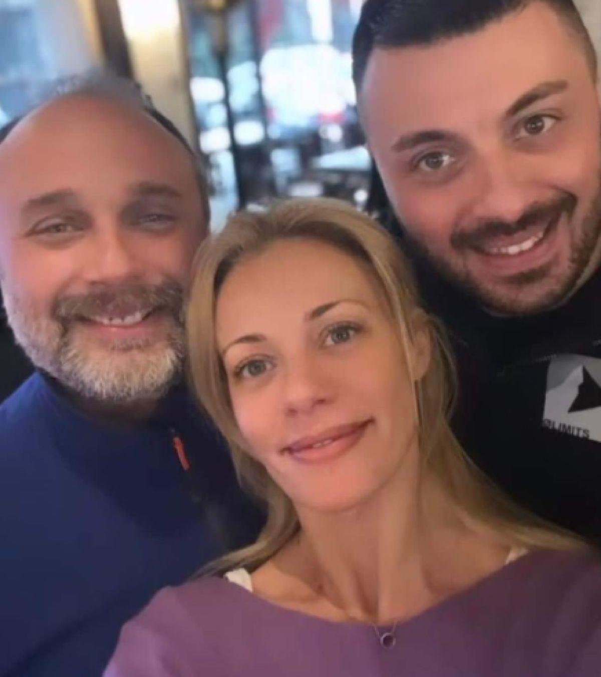 Η Ζέτα Μακρυπούλια με τα αδέλφια της 