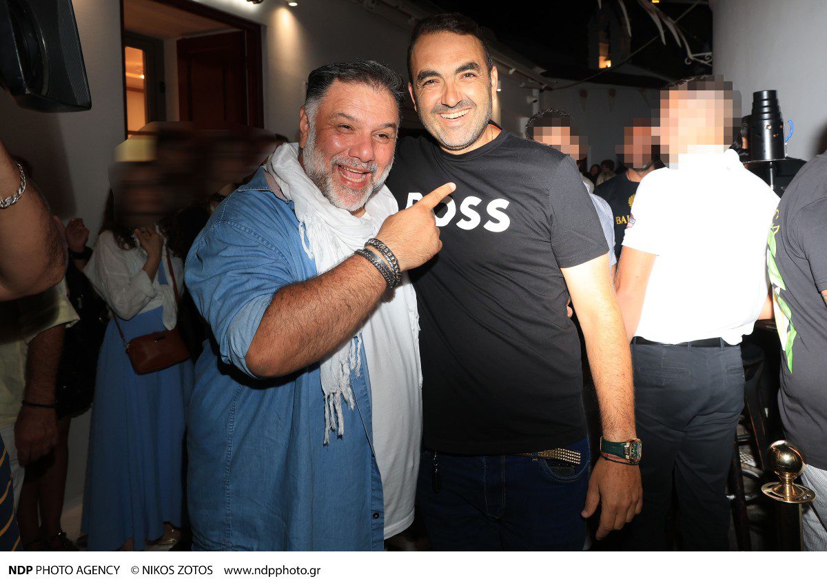 Γρηγόρης Αρναούτογλου, Σταύρος Γρύμπλας