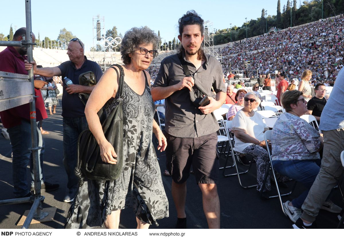 Μαργαρίτα Θεοδωράκη, Άγγελος Θεοδωράκης