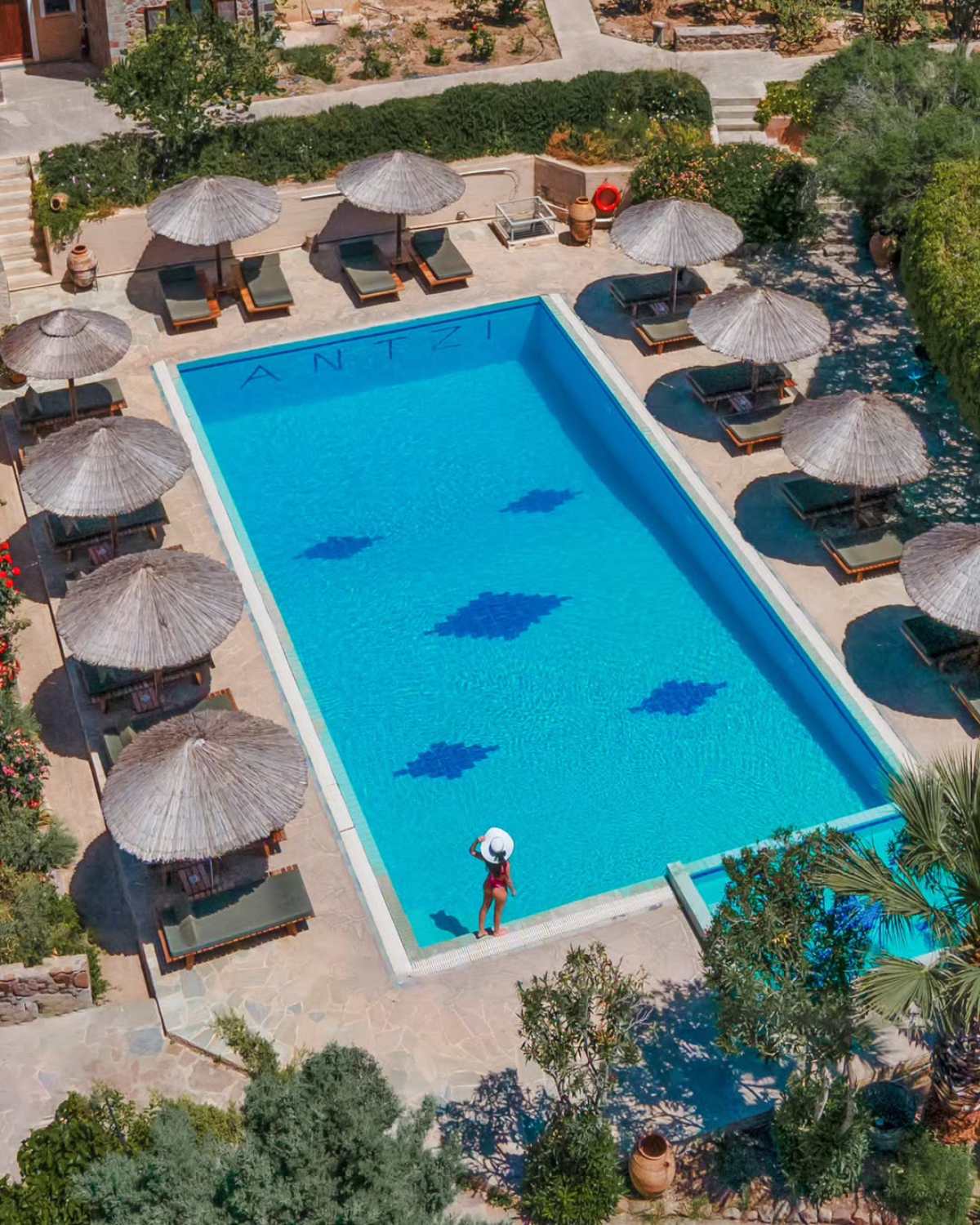 Αίγινα: Πού να μείνεις & πού να φας για να ζήσεις το νησί όπως πρέπει