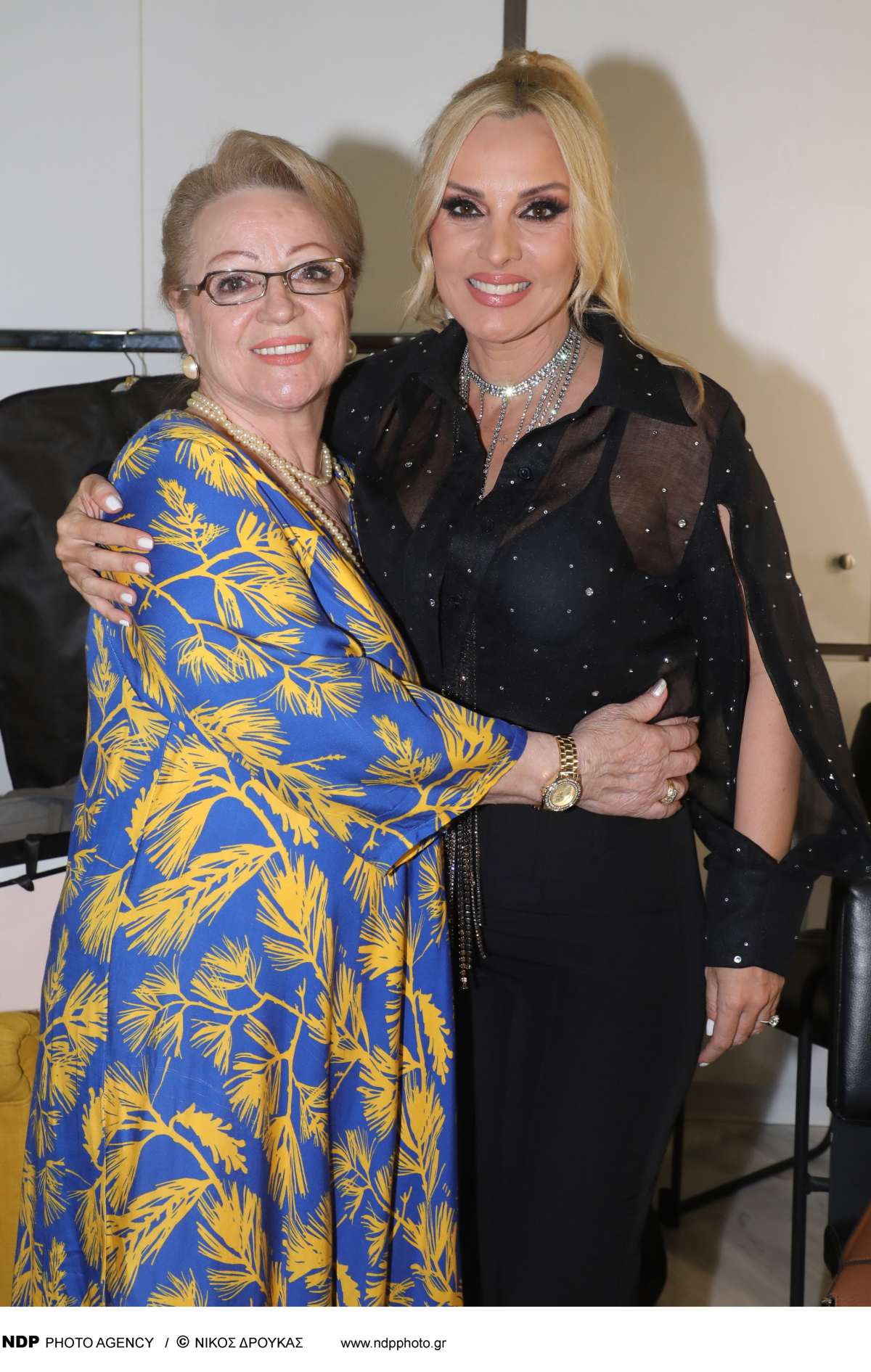 Πέγκυ Ζήνα, Στέλλα Χρυσικοπούλου