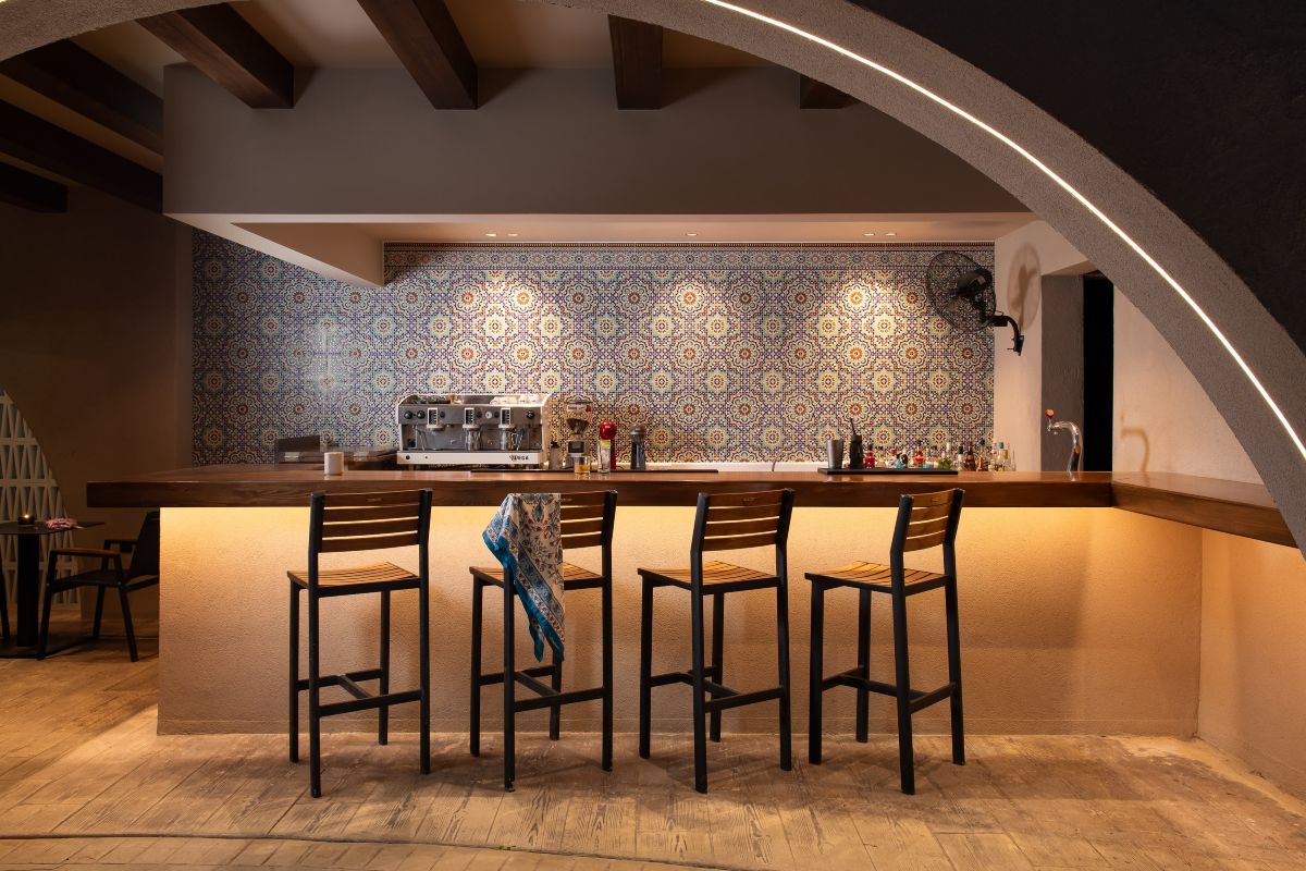 Μια «βουτιά» έξω από τη Θεσσαλονίκη: Εκεί που η πολυτέλεια συναντά την απόλυτη εμπειρία χαλάρωσης