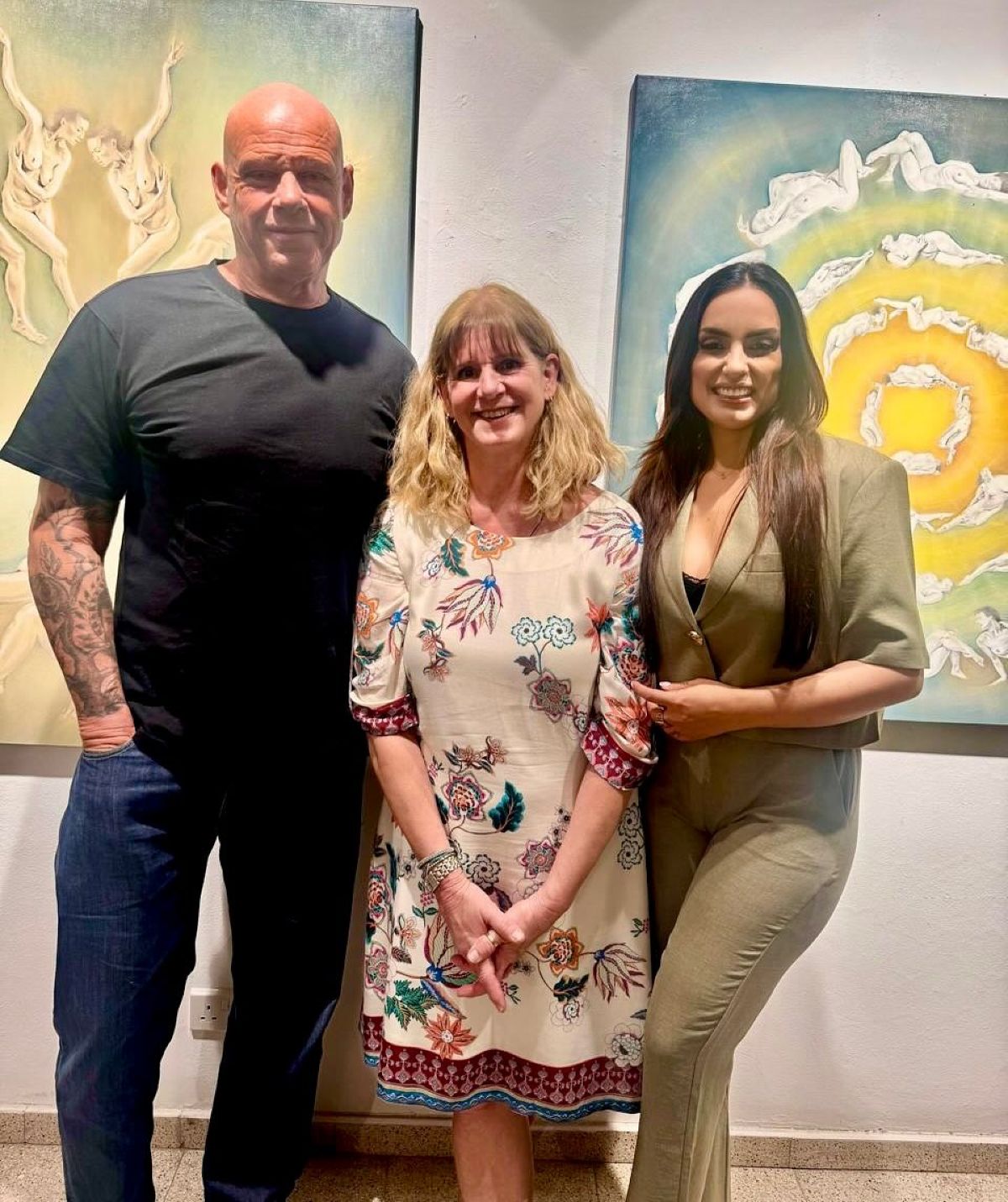 Το ζευγάρι με την μικρή αδερφή του Τζώνη Καλημέρη, Αννίτα