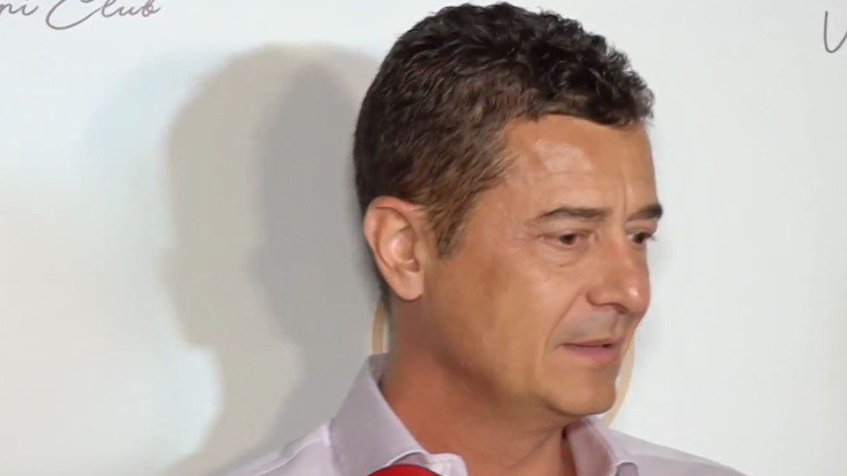 Ο Αντώνης Σρόιτερ στις κάμερες