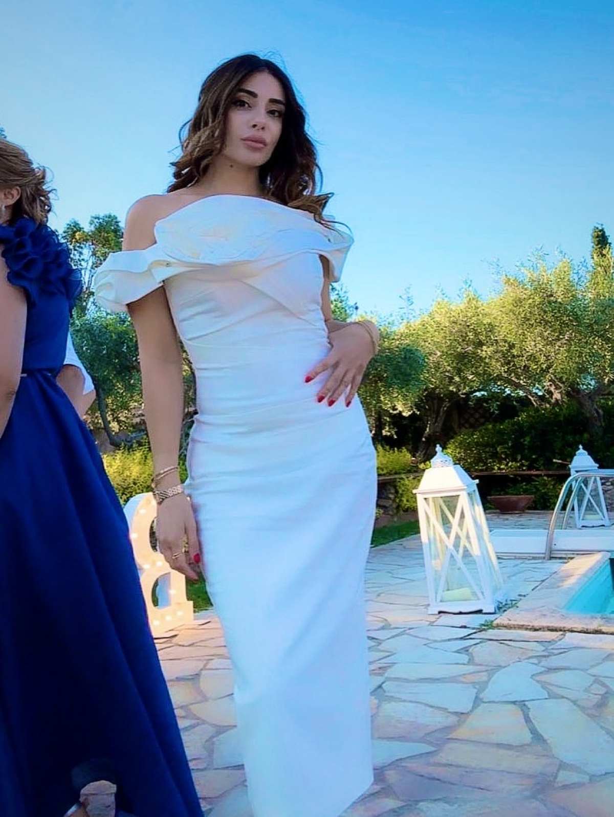 Η Μίνα Αρναούτη στον γάμο της Ευρυδίκης Παπαδοπούλου